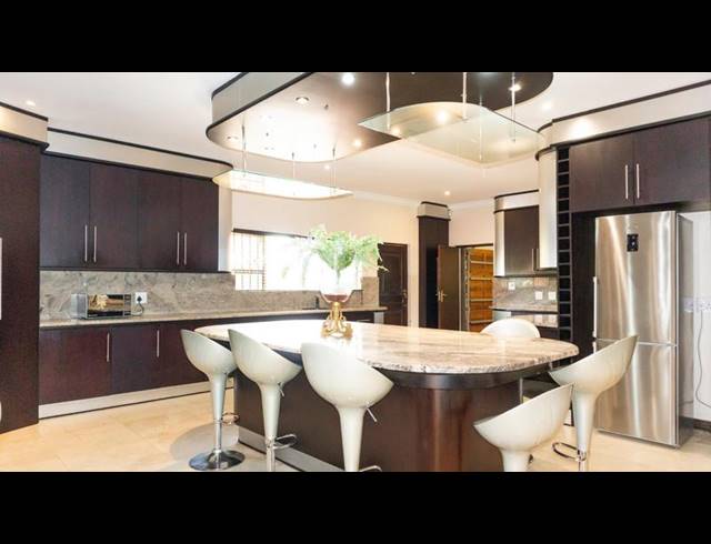 5 BEDROOM HOUSE FOR SALE IN BRIDLE PARK